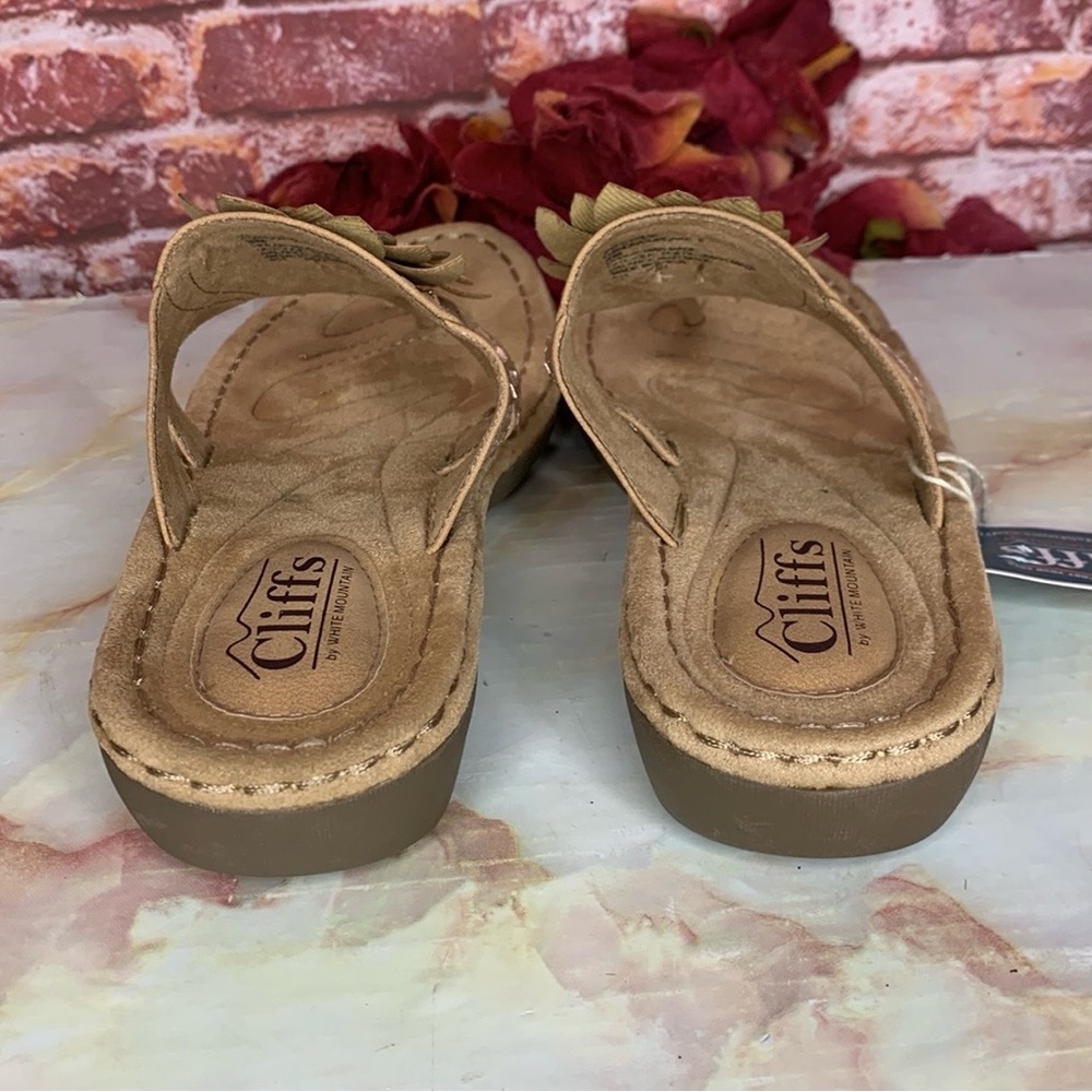 Cliff's by White Mountain Tan and Pink Beaded Floral Cupcake Comfort Wed… - Picture 9 of 13